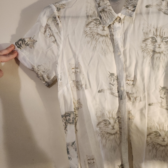 Woman shirt - Picture 2 of 2